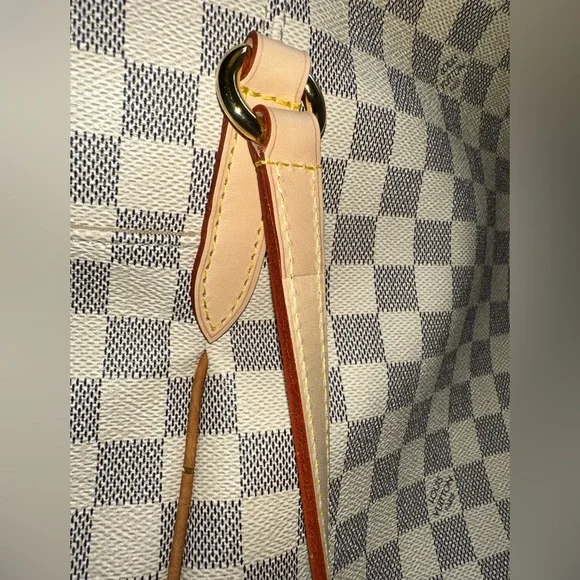 Louis Vuitton Damien Azur Totally MM WITH Dust Bag - Picture 10 of 16